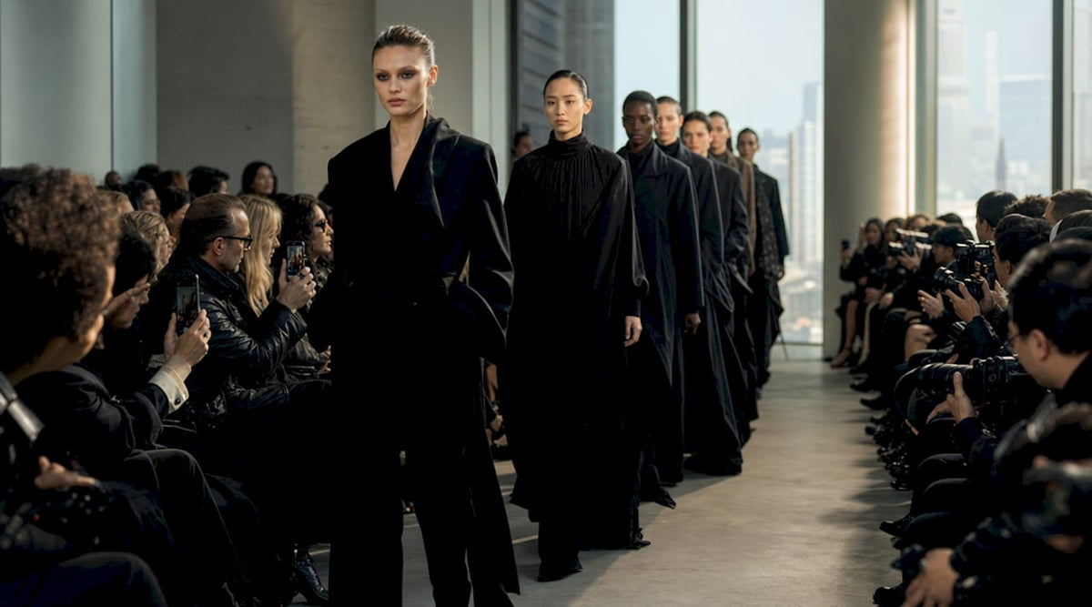 Laufsteg-Atmosphäre auf der internationalen Fashion Week