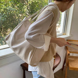Silvia’s Minimal Carry | Tote Bag